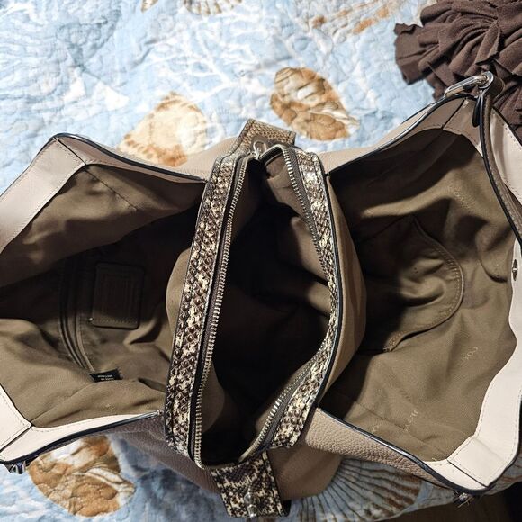 Coach Eddie 31 Hobo Shoulder Bag in Colorblock with Genuine Snakeskin - Picture 6 of 13